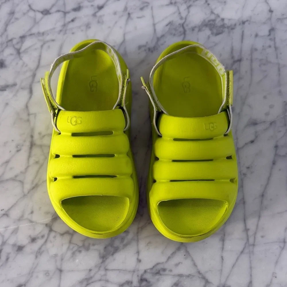 UGG Kids Sport Yeah Slide Sz 1 Neon Lime